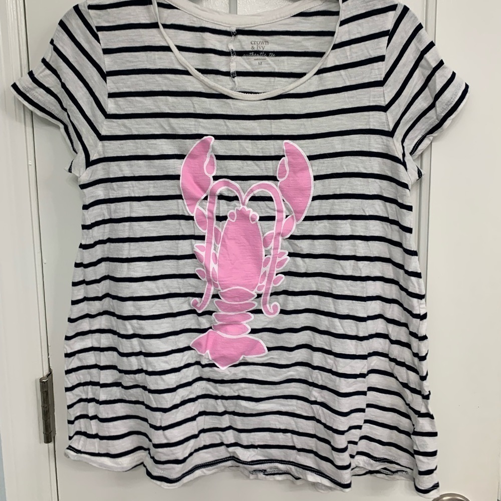 Crown & Ivy Lobster tee shirt, size M, 100% cotton, short sleeves